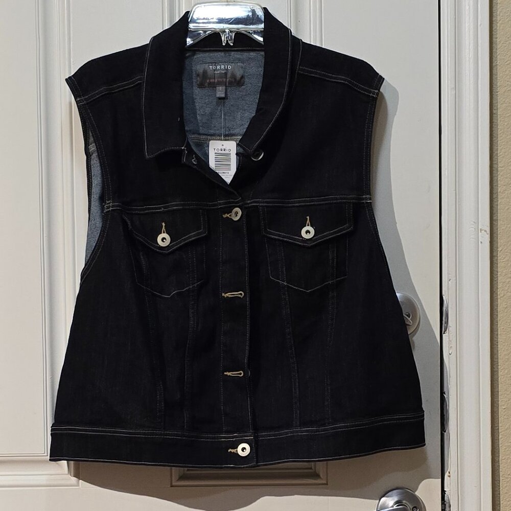 Torrid Denim Vest *Final Markdown*